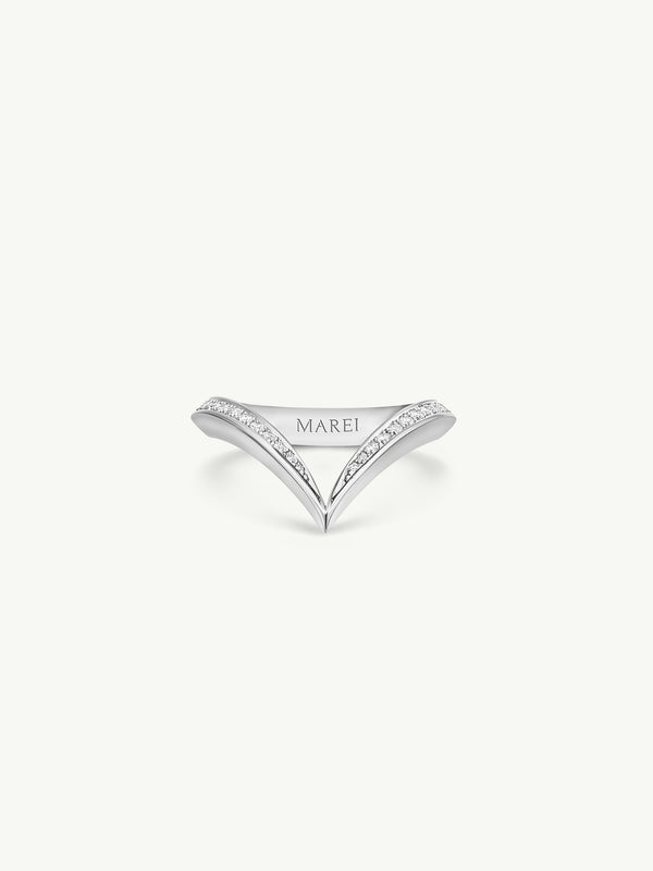 Yasmeen Band with Pavé-Set White Diamonds In Platinum